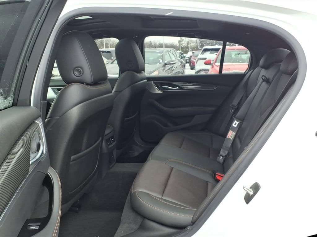 Thumbnail: 2022 Cadillac CT5 - 10