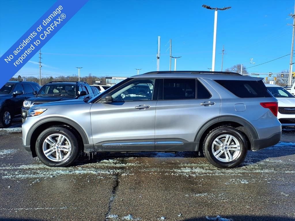 Thumbnail: 2022 Ford Explorer - 8