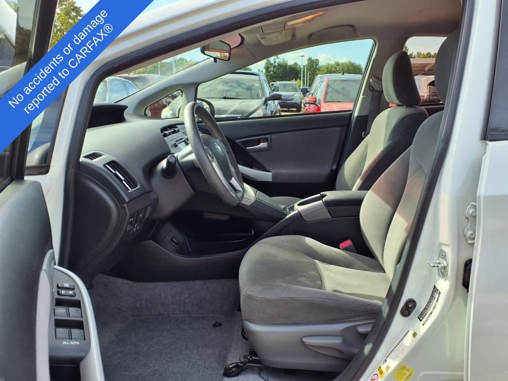 Thumbnail: 2013 Toyota Prius - 21