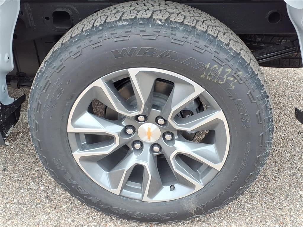 Thumbnail: 2026 Chevrolet Silverado 1500 - 7