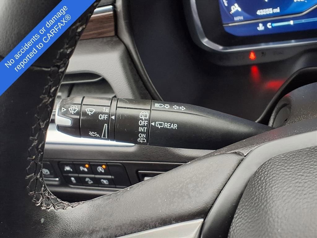 Thumbnail: 2023 Chevrolet Tahoe - 21