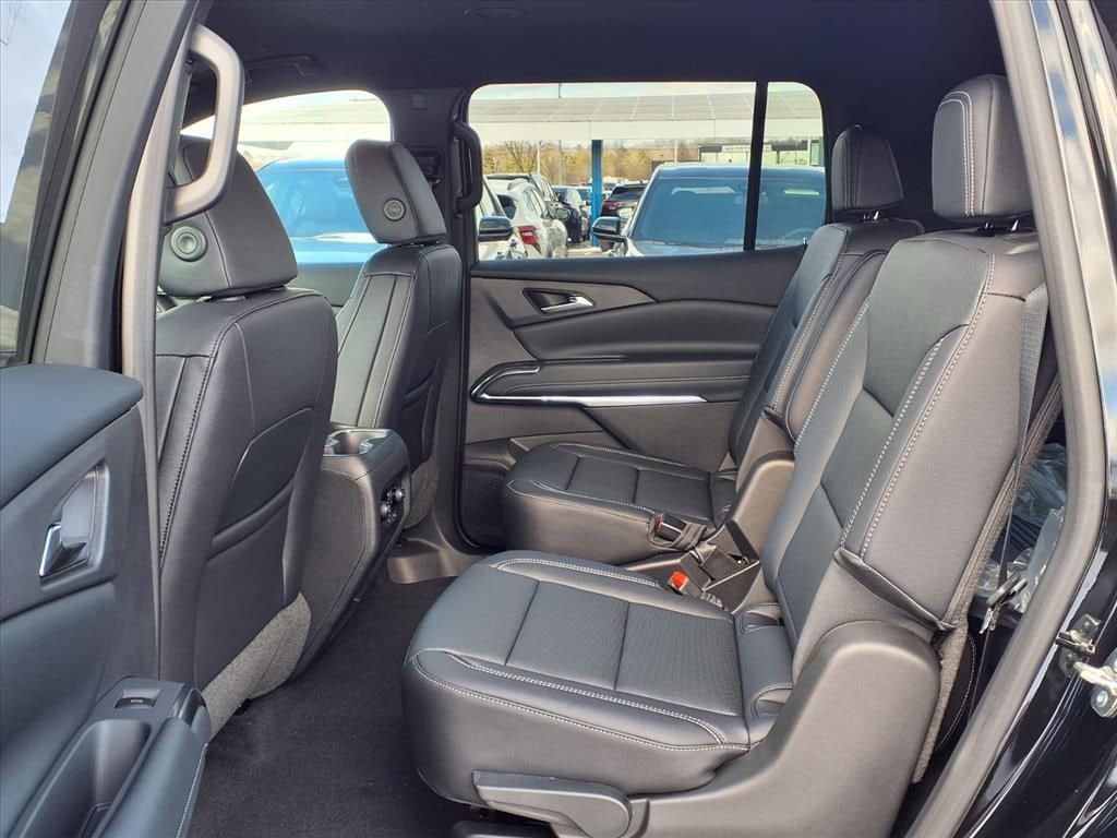 Thumbnail: 2026 Chevrolet Traverse - 8