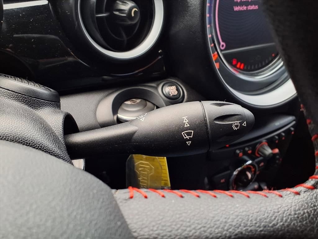 Thumbnail: 2014 MINI Cooper Coupe - 18