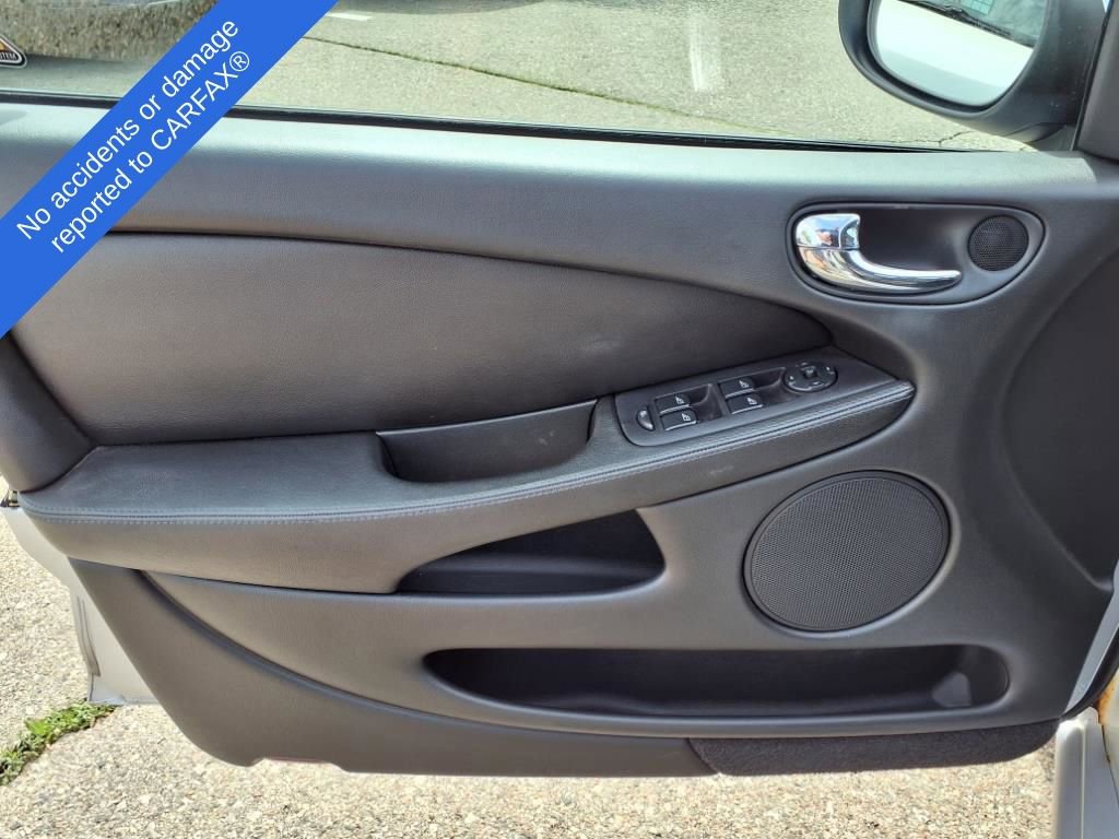 Thumbnail: 2003 Jaguar X-Type - 14