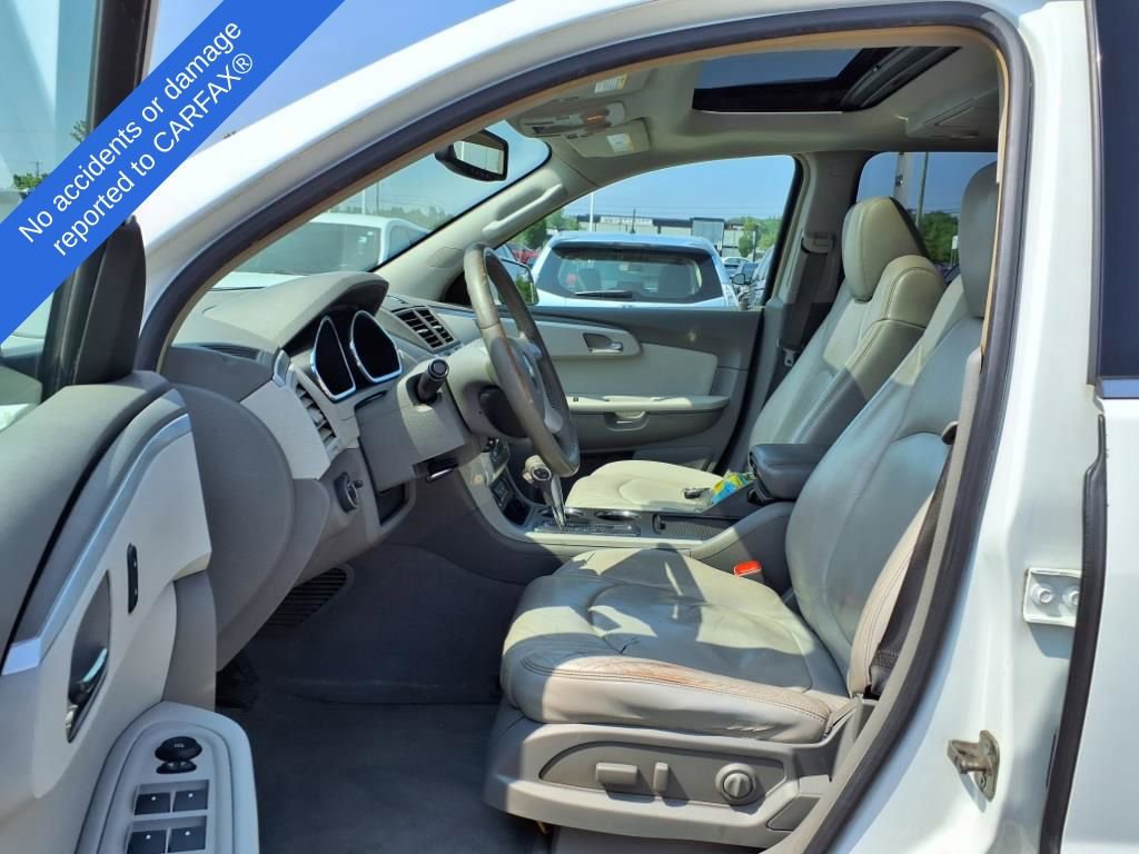 Thumbnail: 2009 Chevrolet Traverse - 18