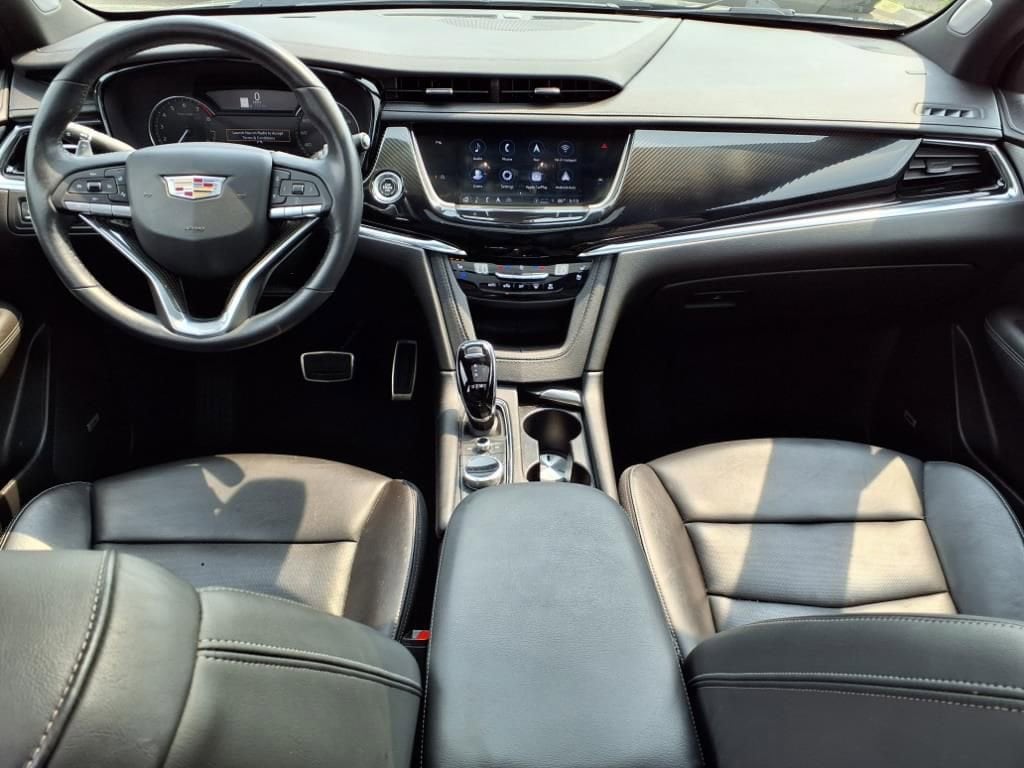 Thumbnail: 2022 Cadillac XT6 - 11