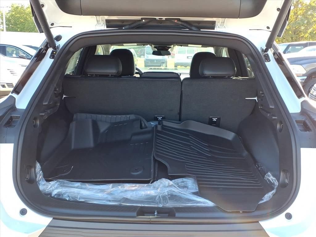 Thumbnail: 2026 Chevrolet Equinox - 8