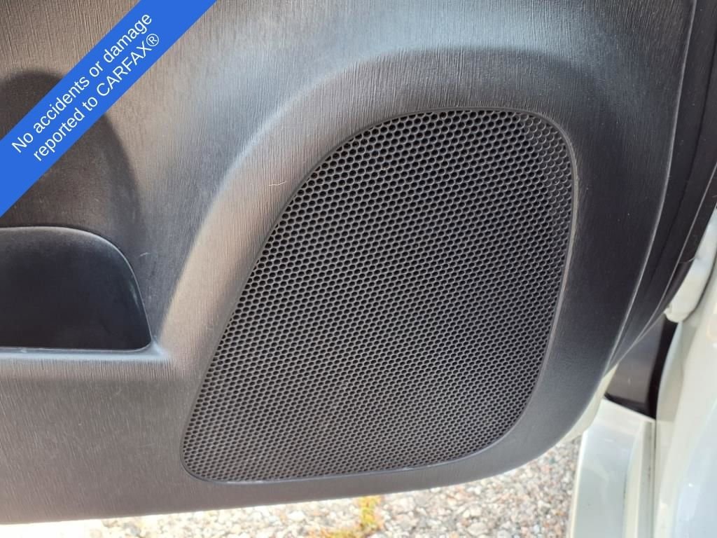 Thumbnail: 2013 Toyota Prius - 20