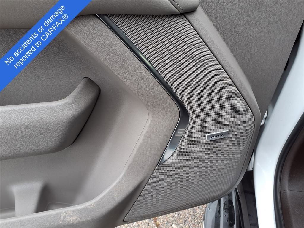 Thumbnail: 2022 Chevrolet Tahoe - 17