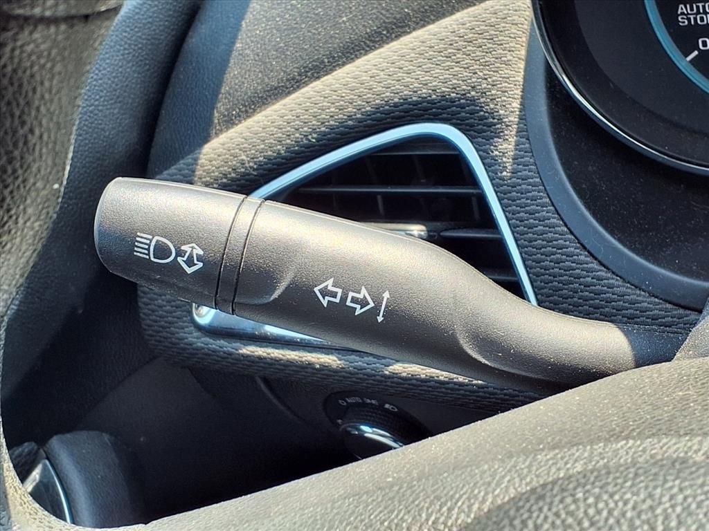 Thumbnail: 2017 Chevrolet Cruze - 19