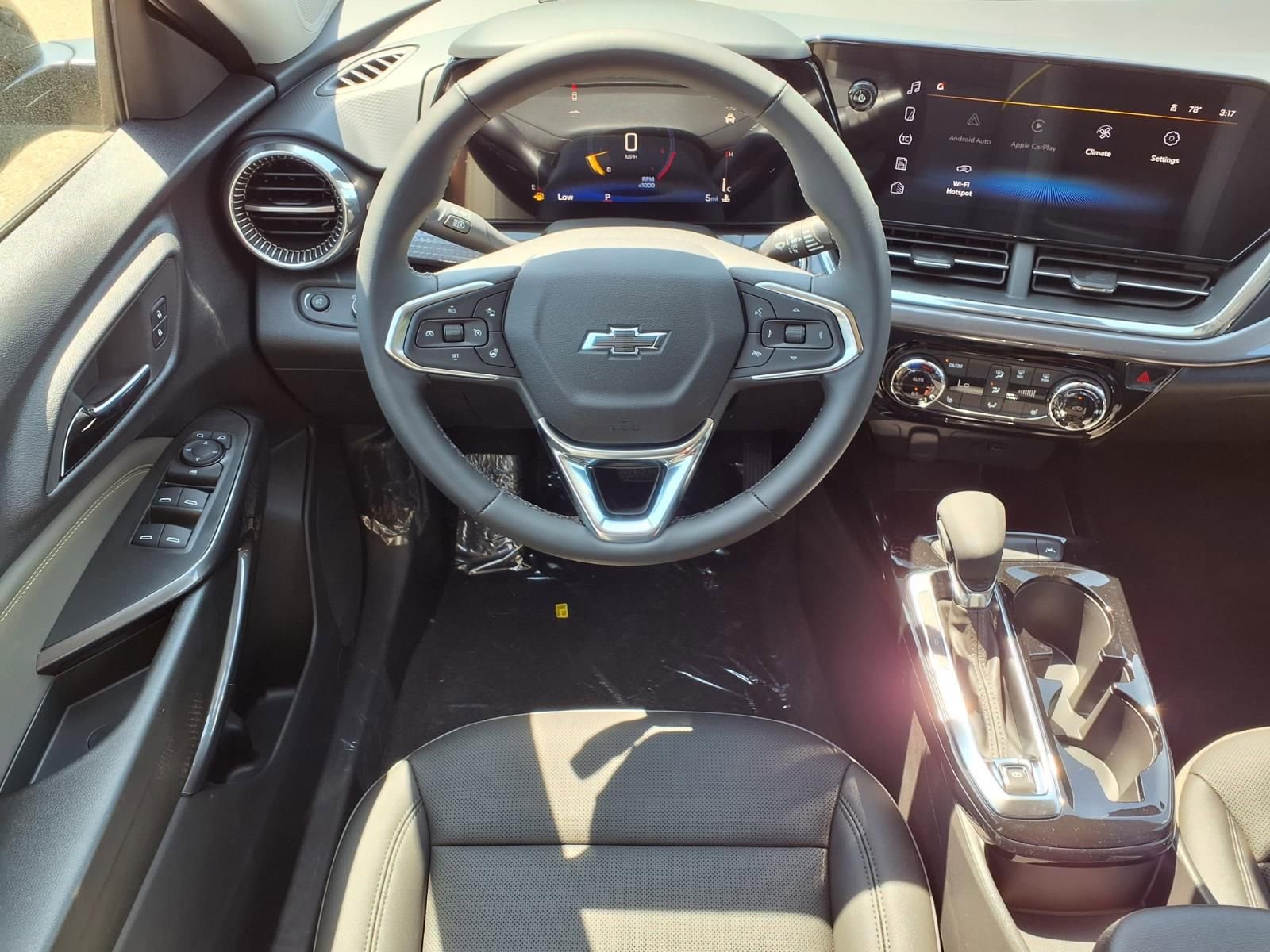 Thumbnail: 2026 Chevrolet Trax - 10