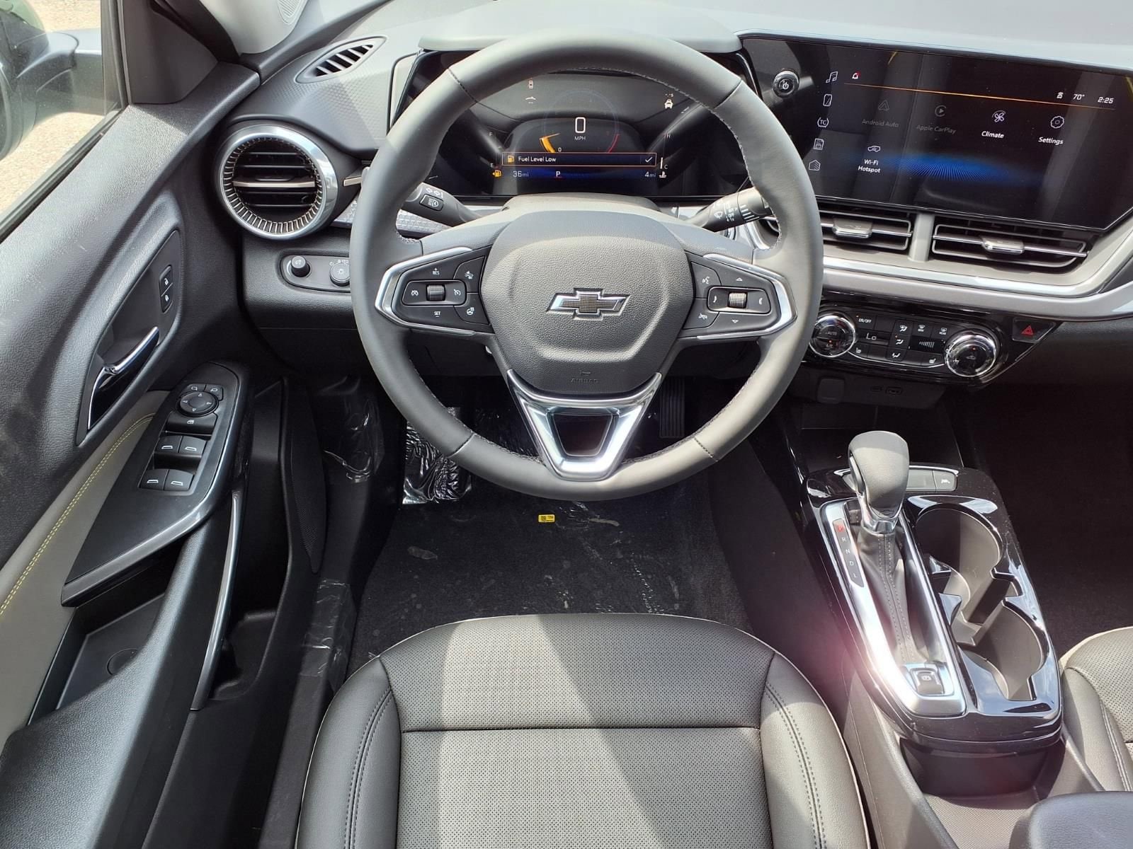 Thumbnail: 2026 Chevrolet Trax - 12