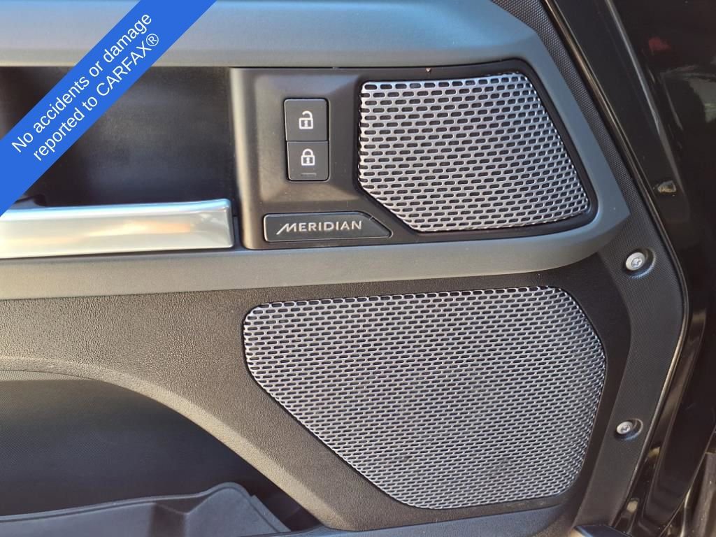 Thumbnail: 2021 Land Rover Defender - 18