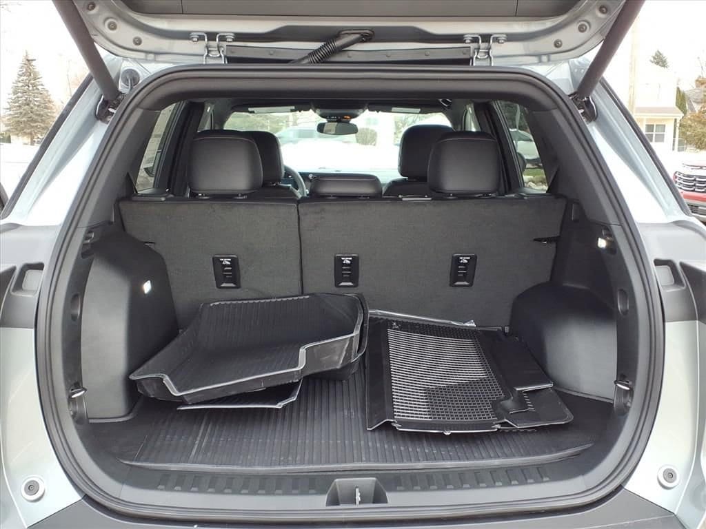 Thumbnail: 2026 Chevrolet Equinox - 8