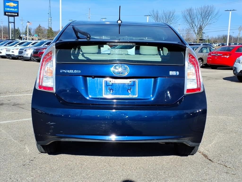 Thumbnail: 2013 Toyota Prius - 5