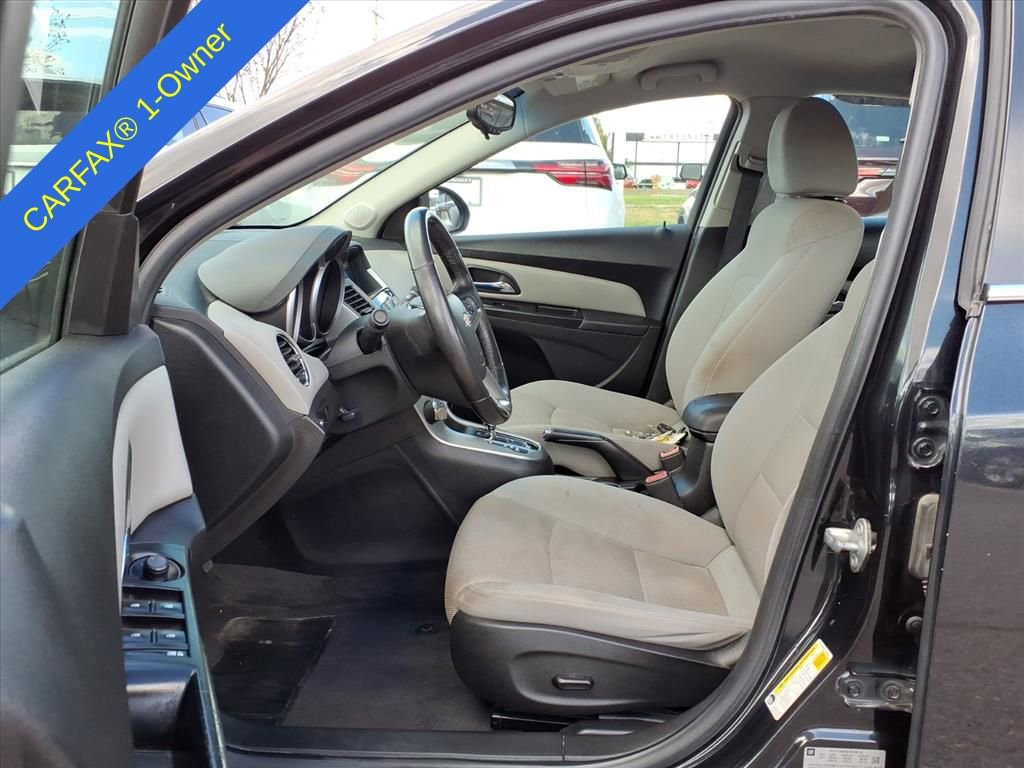 Thumbnail: 2012 Chevrolet Cruze - 16