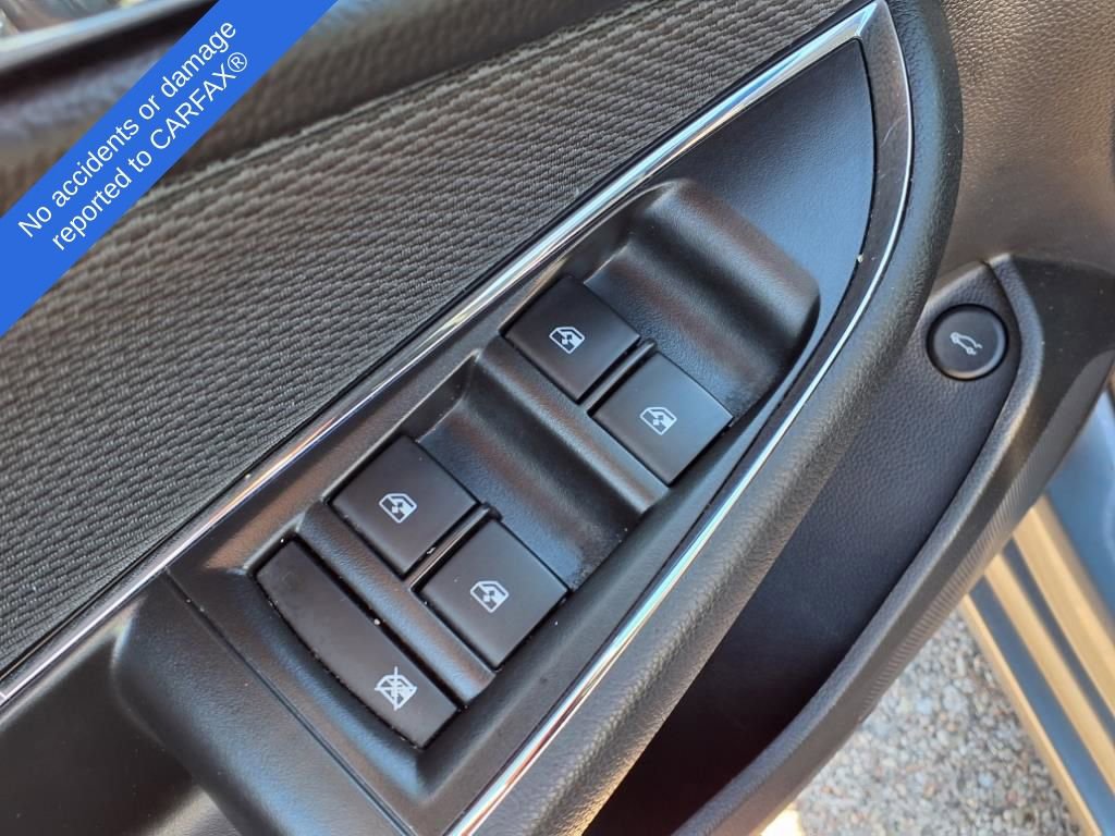 Thumbnail: 2019 Chevrolet Cruze - 15