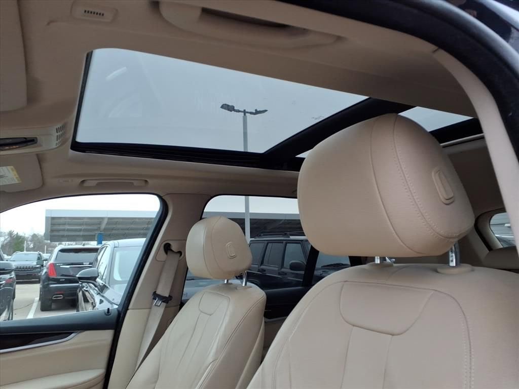 Thumbnail: 2015 BMW X5 - 16