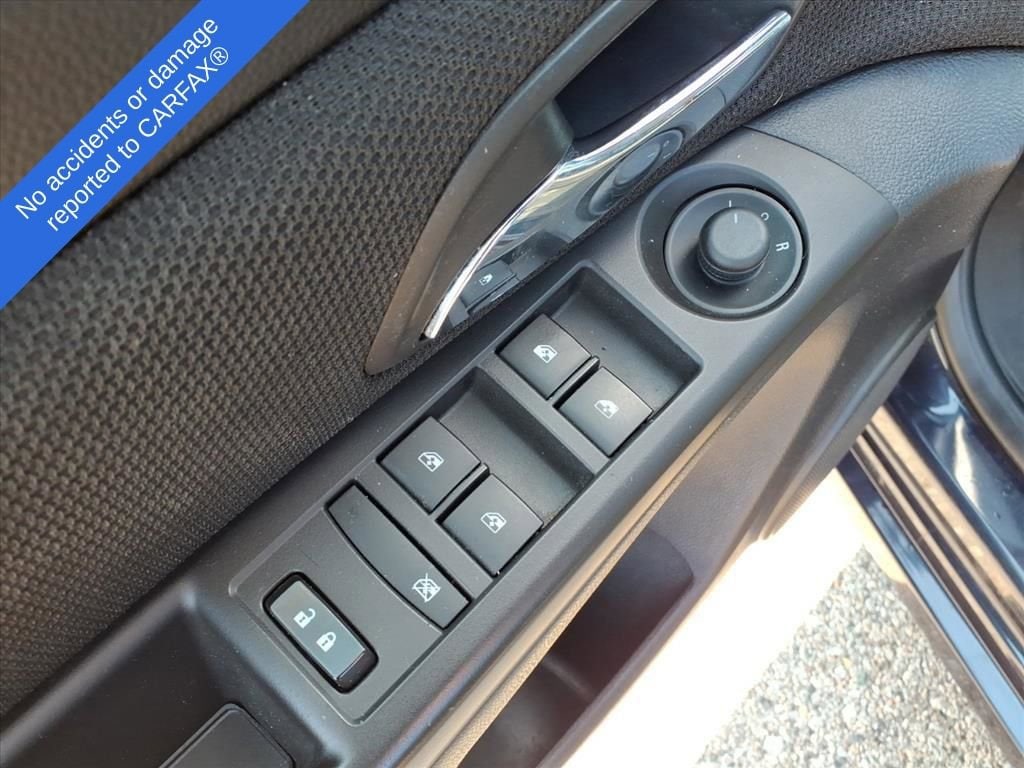 Thumbnail: 2016 Chevrolet Cruze - 15