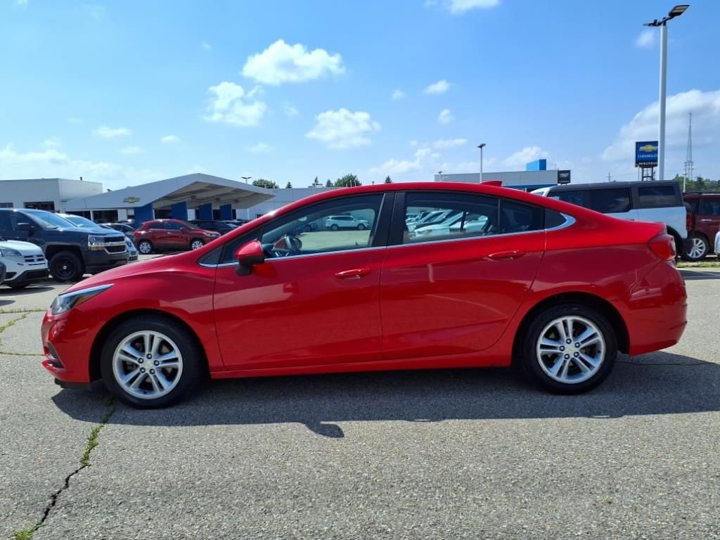 Thumbnail: 2016 Chevrolet Cruze - 8
