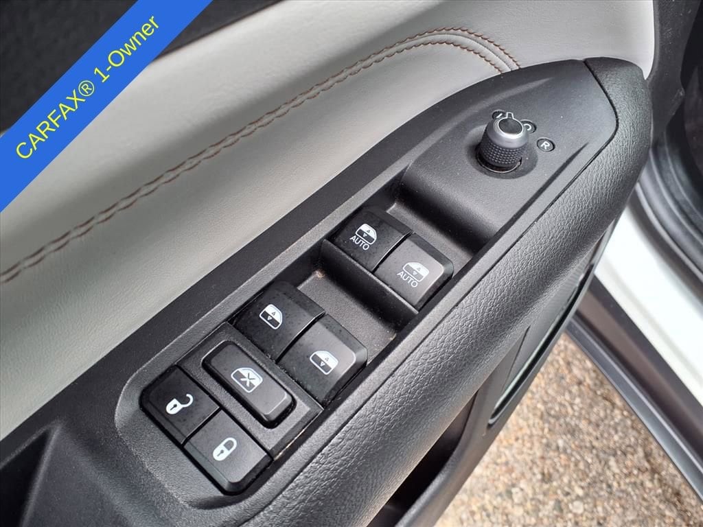 Thumbnail: 2024 Jeep Compass - 17