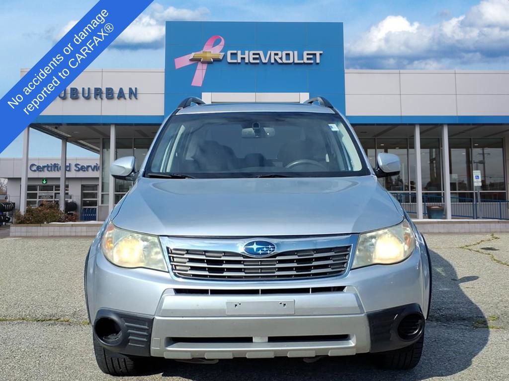 2010 Subaru Forester 2.5X Premium photo 2