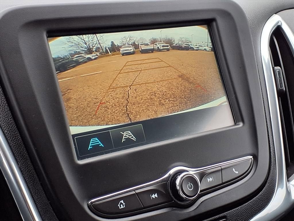 Thumbnail: 2018 Chevrolet Equinox - 21