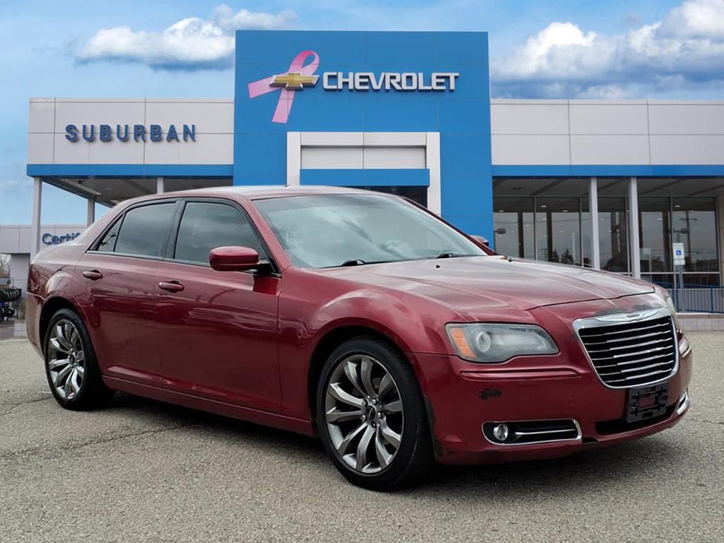 2014 Chrysler 300 photo 3