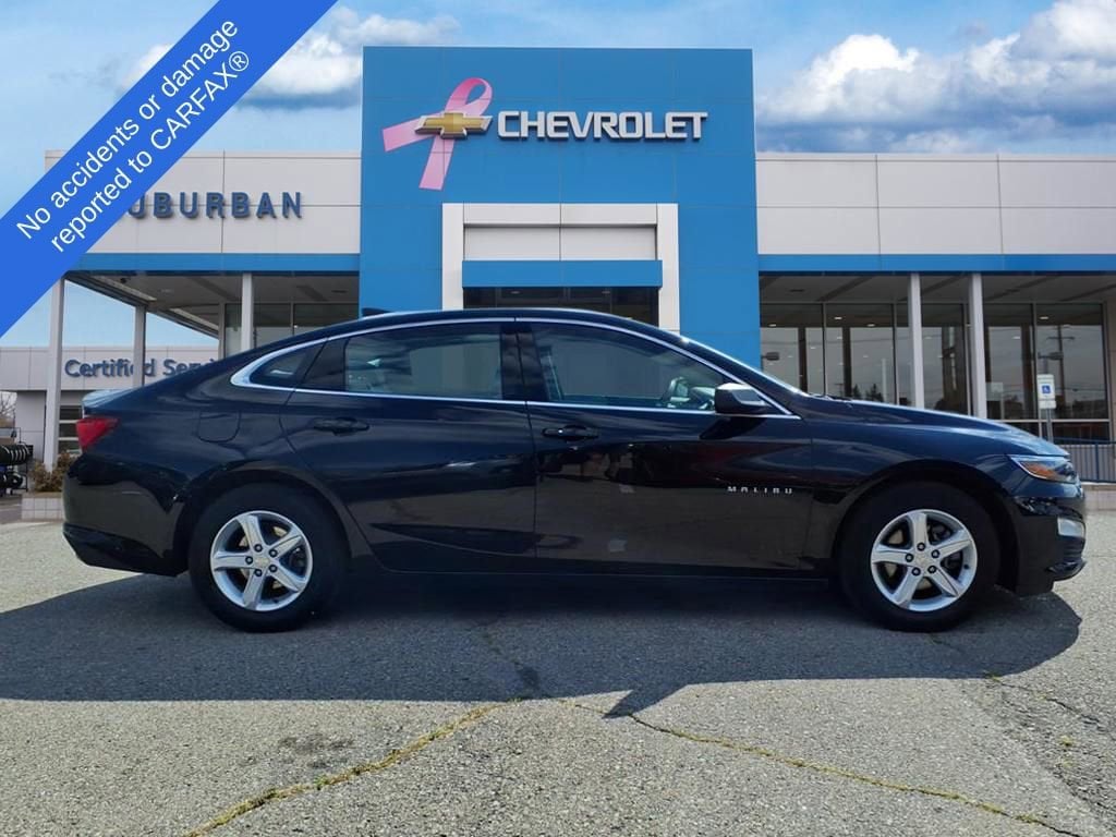 Thumbnail: 2022 Chevrolet Malibu - 4