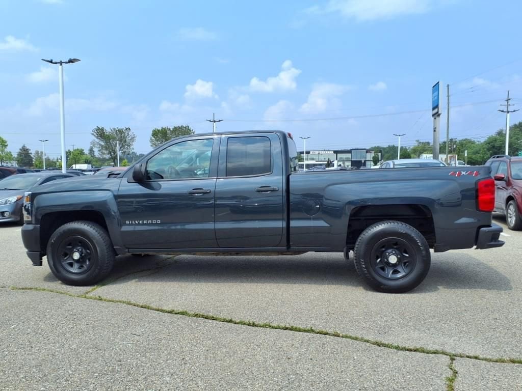 Thumbnail: 2018 Chevrolet Silverado 1500 - 8
