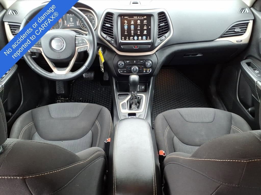 Thumbnail: 2016 Jeep Cherokee - 12