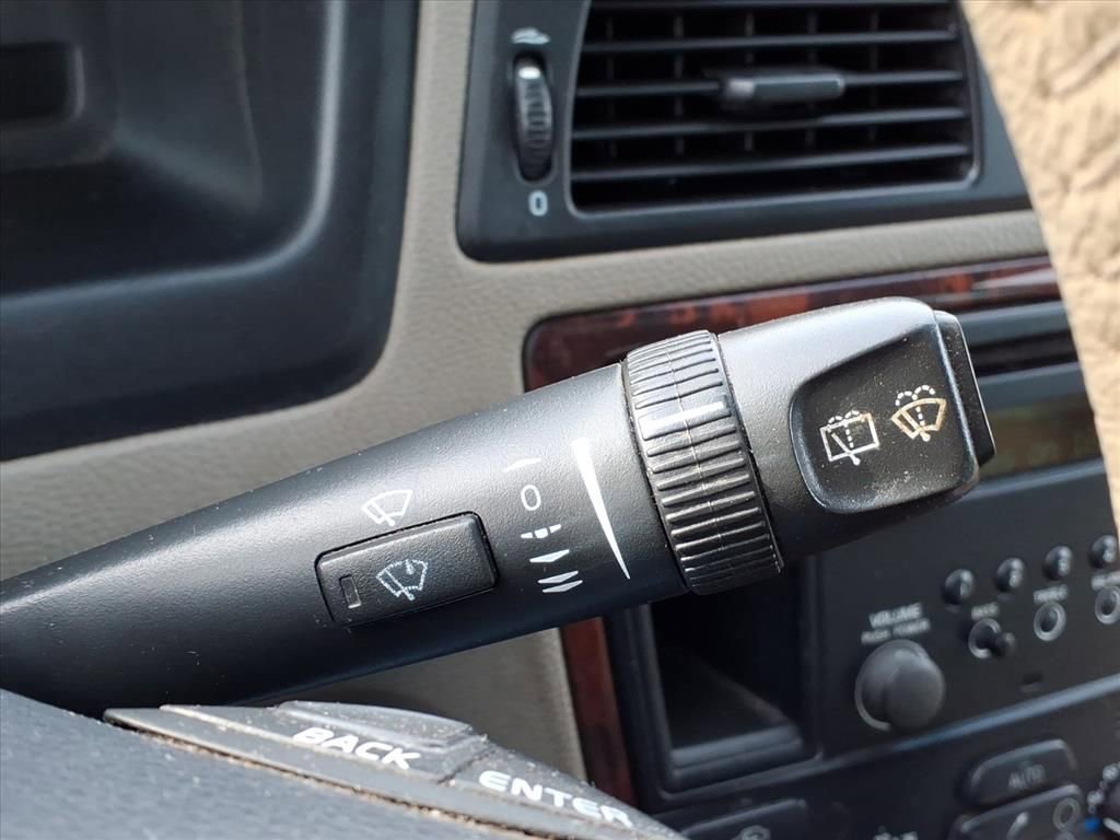 Thumbnail: 2006 Volvo XC70 - 20