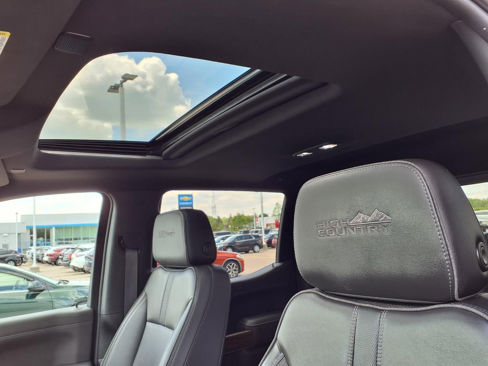 Thumbnail: 2022 Chevrolet Silverado 1500 - 17