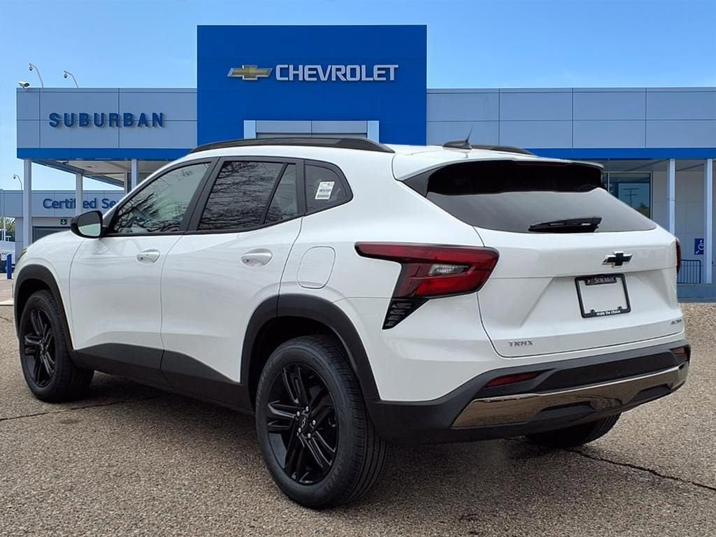 Thumbnail: 2026 Chevrolet Trax - 6