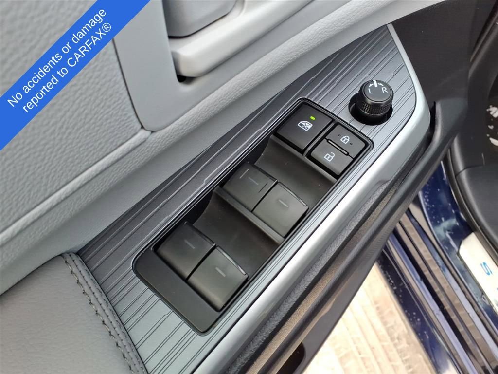 Thumbnail: 2025 Toyota Sienna - 16