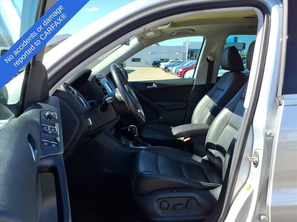 Thumbnail: 2016 Volkswagen Tiguan - 20