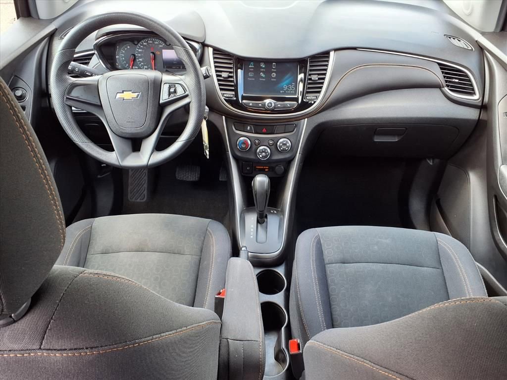 Thumbnail: 2017 Chevrolet Trax - 13