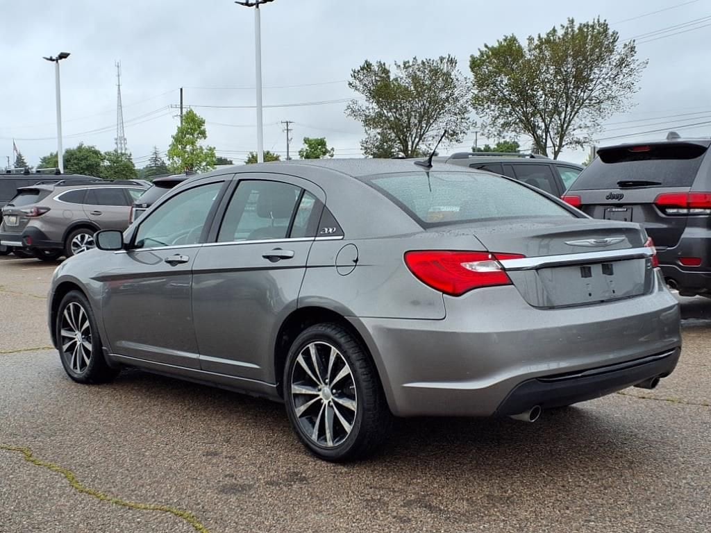 Thumbnail: 2012 Chrysler 200 - 7