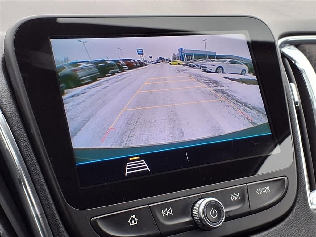 Thumbnail: 2019 Chevrolet Malibu - 21