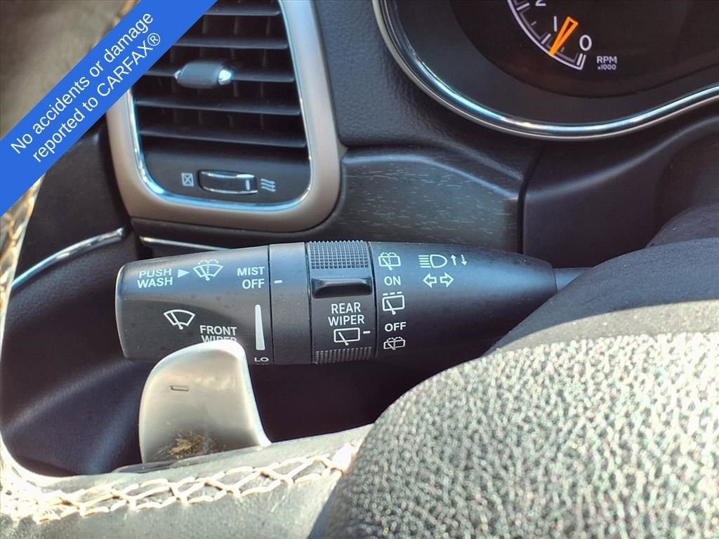 Thumbnail: 2017 Jeep Grand Cherokee - 21