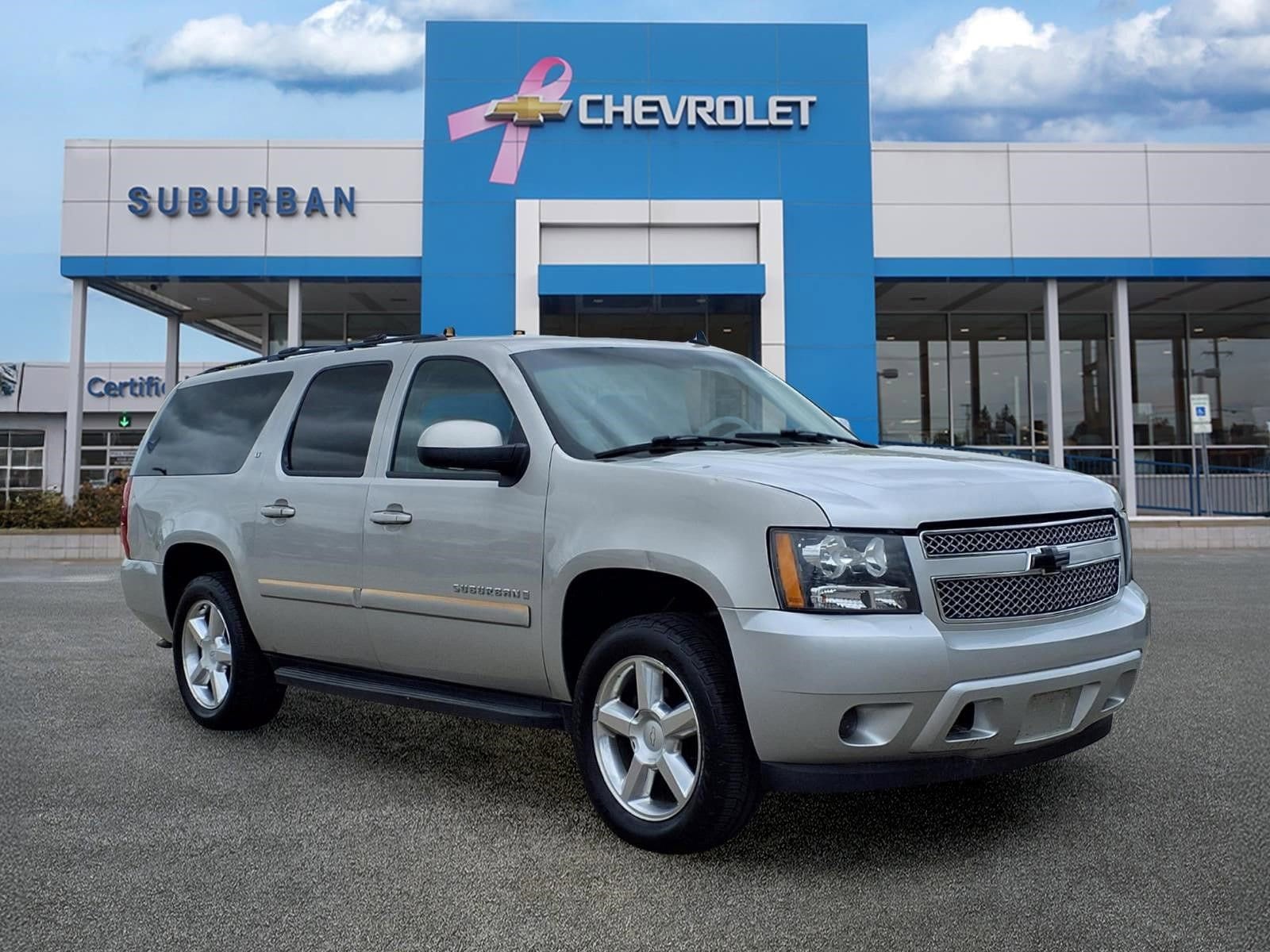Thumbnail: 2008 Chevrolet Suburban - 3