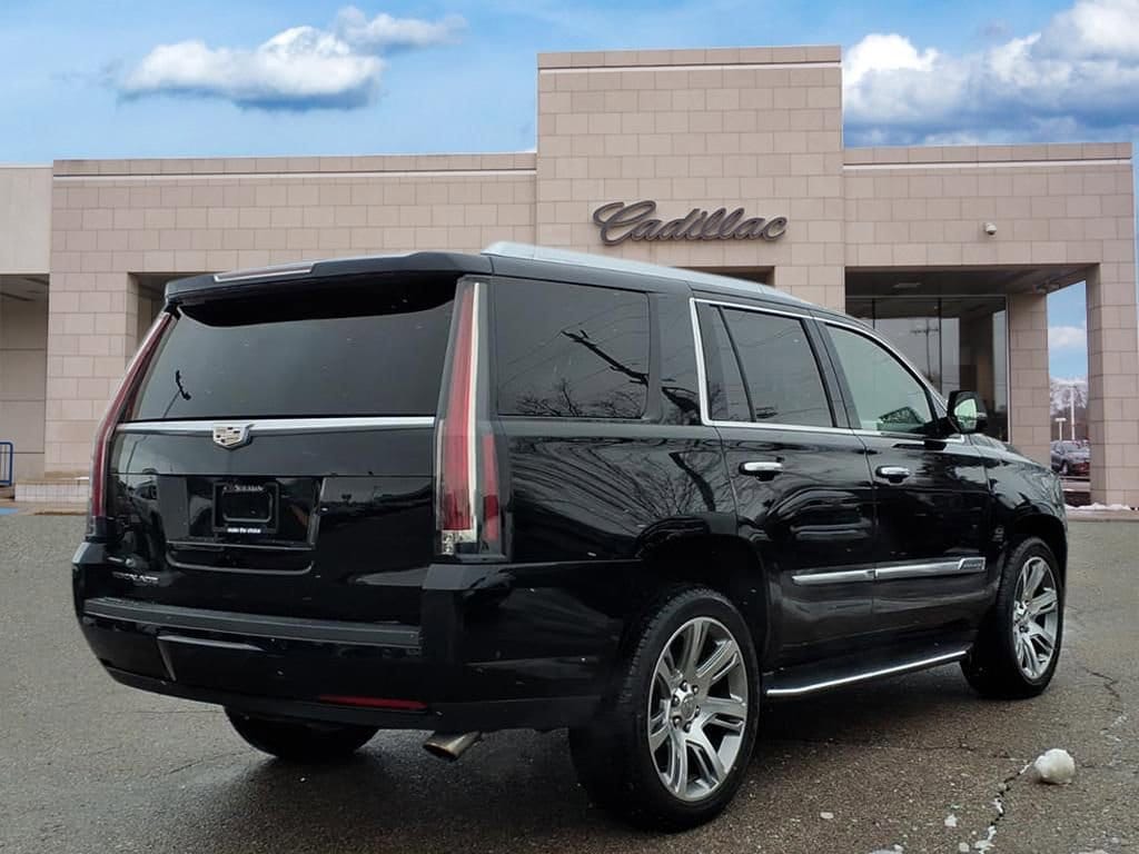 Used 2017 CADILLAC Escalade Luxury SUV