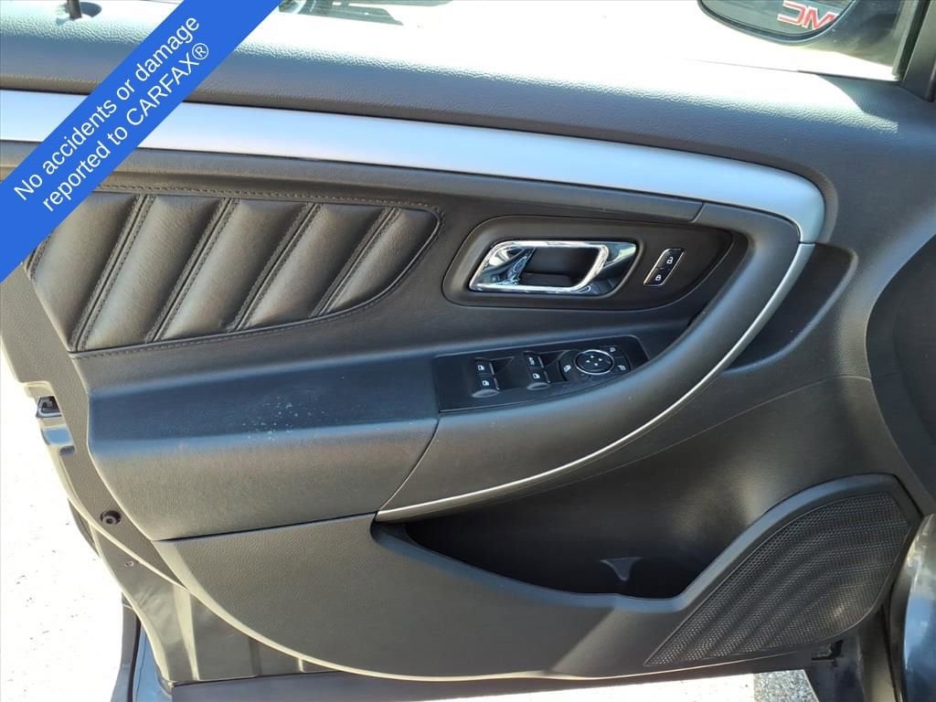 Thumbnail: 2016 Ford Taurus - 13