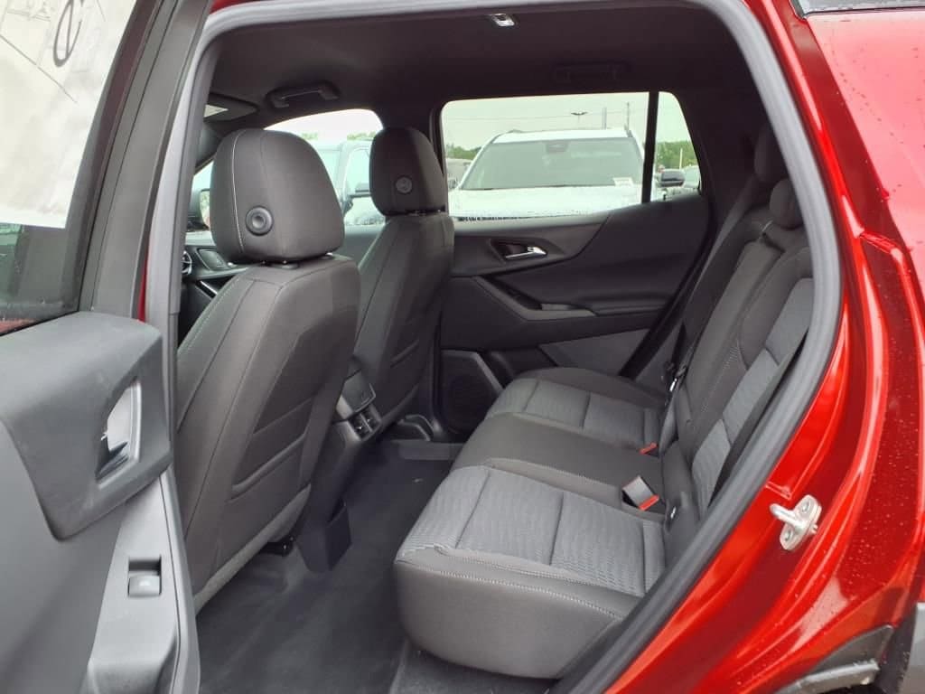 Thumbnail: 2026 Chevrolet Equinox - 8