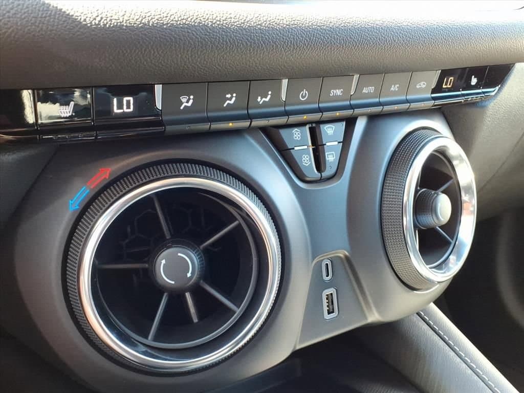 Thumbnail: 2025 Chevrolet Blazer - 19