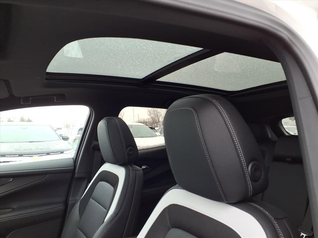 Thumbnail: 2026 Chevrolet Blazer EV - 14