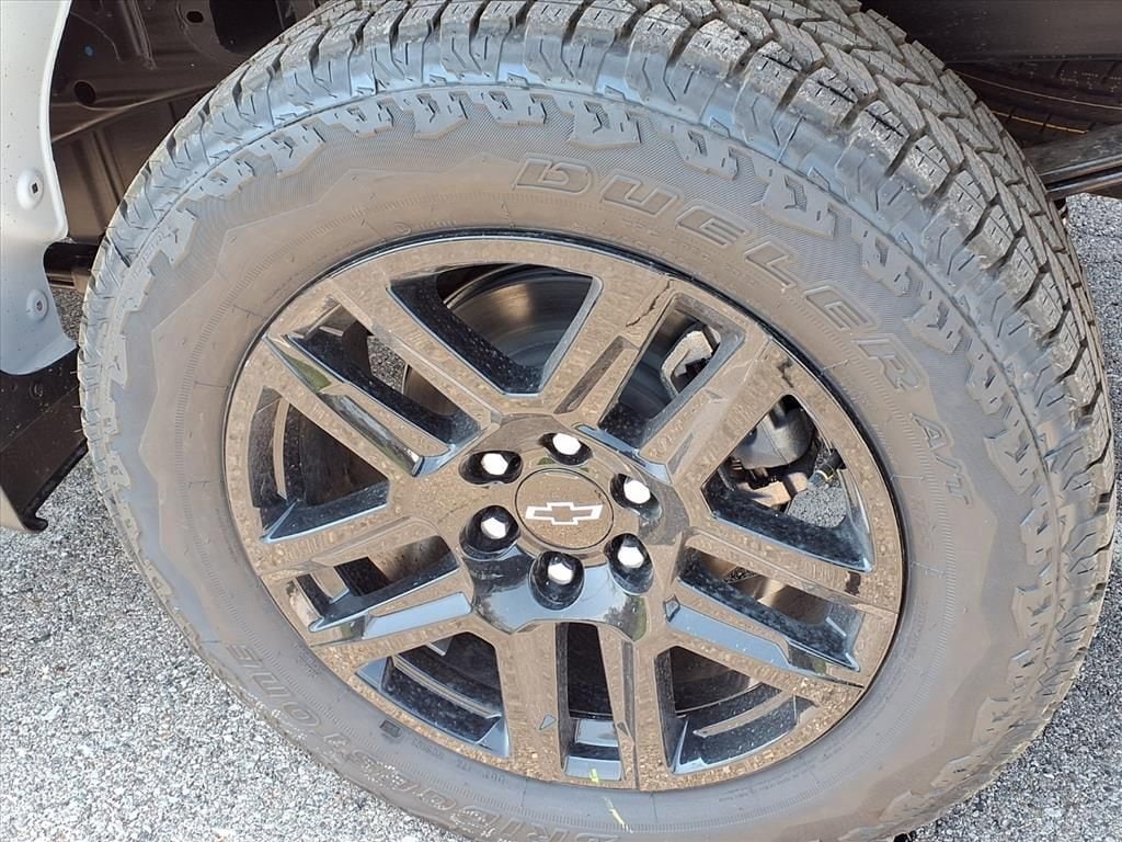 Thumbnail: 2026 Chevrolet Silverado 1500 - 7