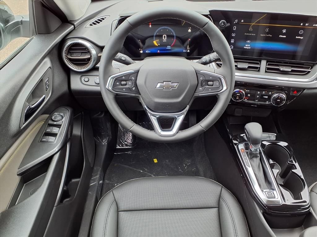 Thumbnail: 2026 Chevrolet Trax - 11