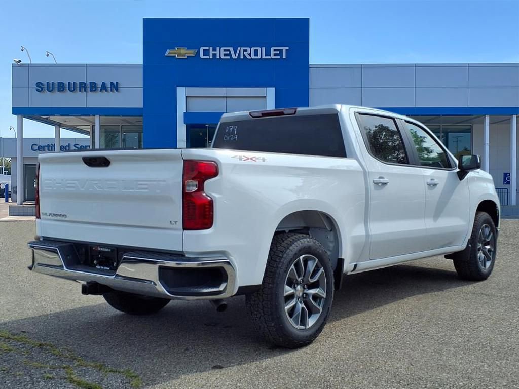 2026 Chevrolet Silverado 1500 LT photo 4