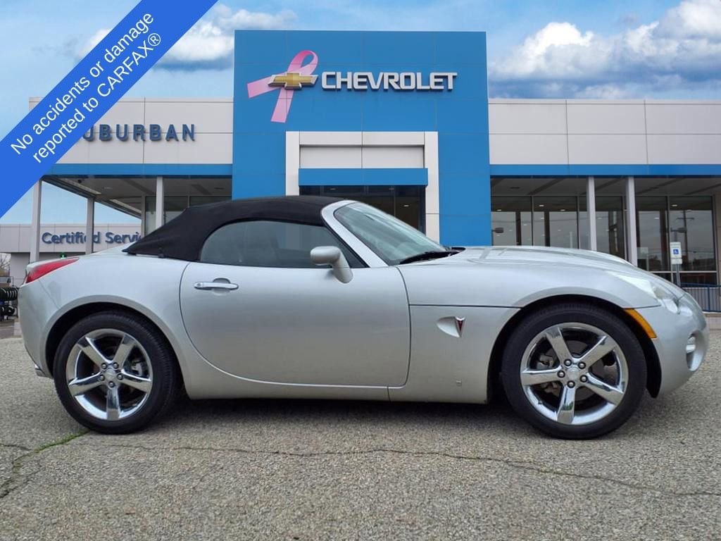 Thumbnail: 2009 Pontiac Solstice - 4